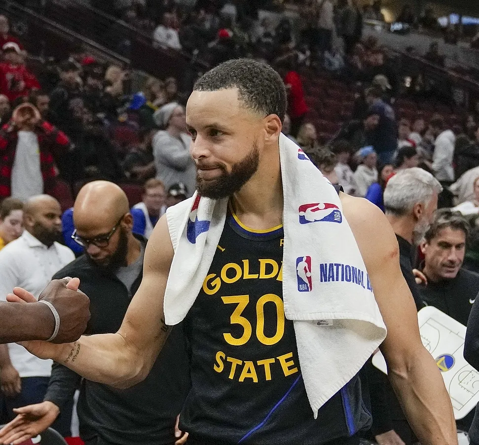 九游官网-独行侠观众热烈欢呼!,巴特勒迎来五赛季出色发挥引发球迷热议的简单介绍