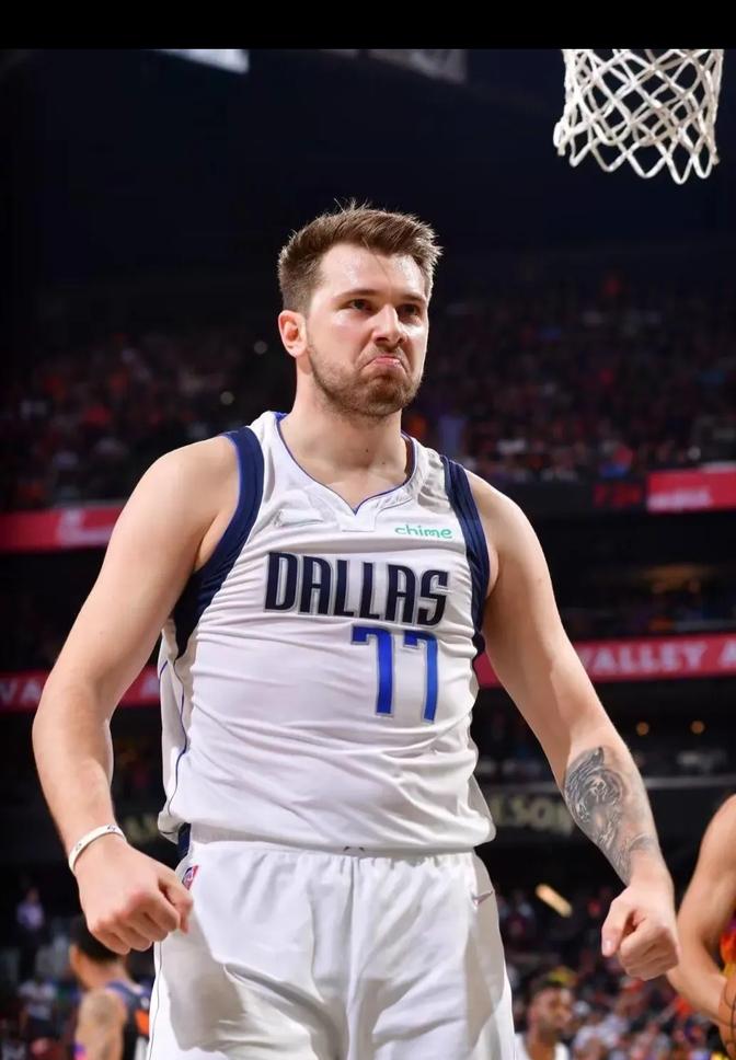 jiuyou游戏中心-关于最后时刻胜出引发热议！，东契奇在老鹰比赛中刷新纪录引发球迷热议的信息